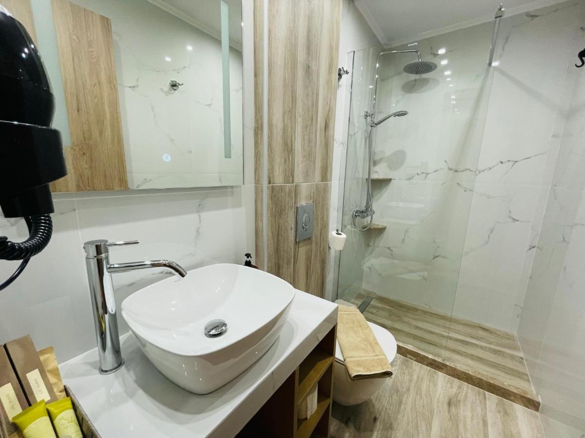 Xenios Suites 利勾里昂 外观 照片